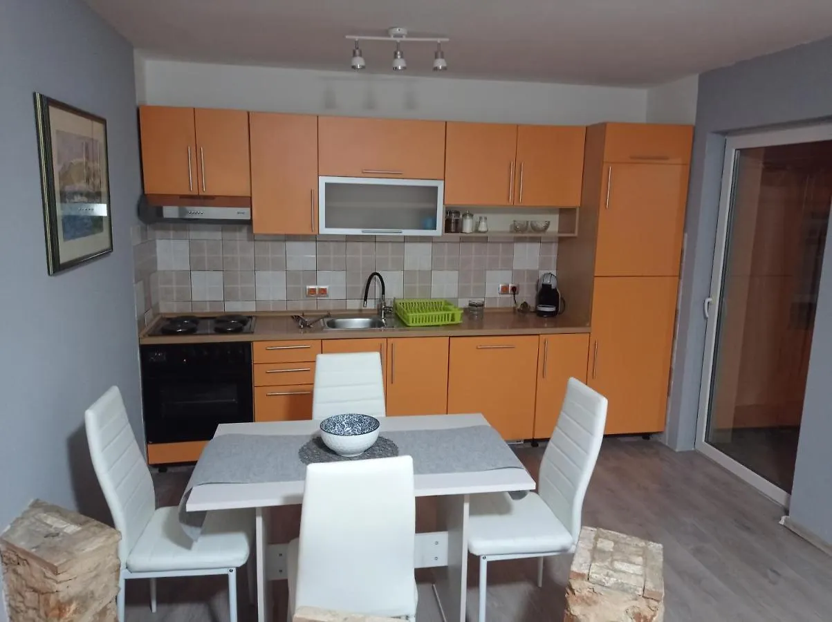 Holiday Home Mumy Gostinjac Villa