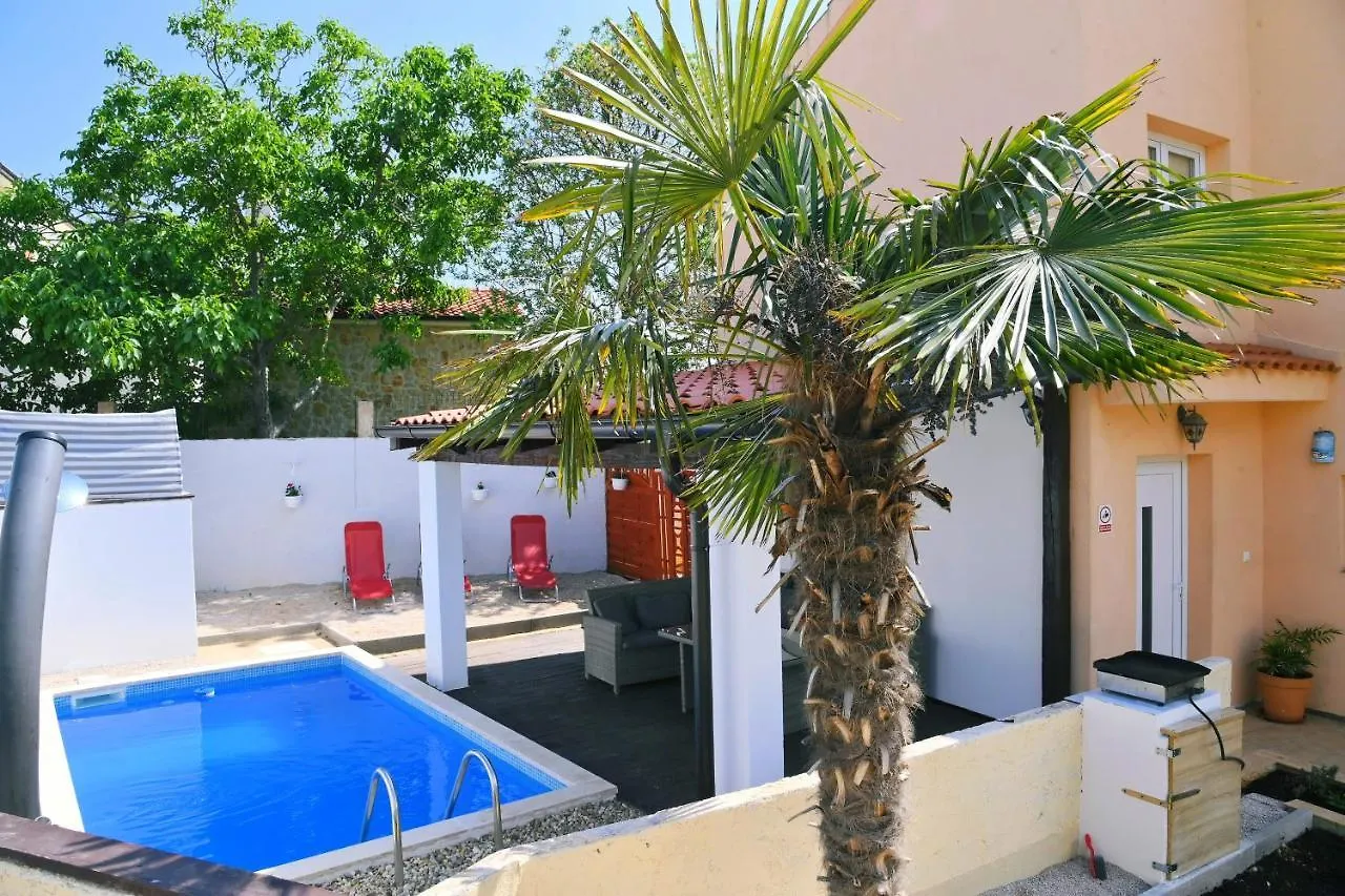 Villa Holiday Home Mumy Gostinjac Croatia