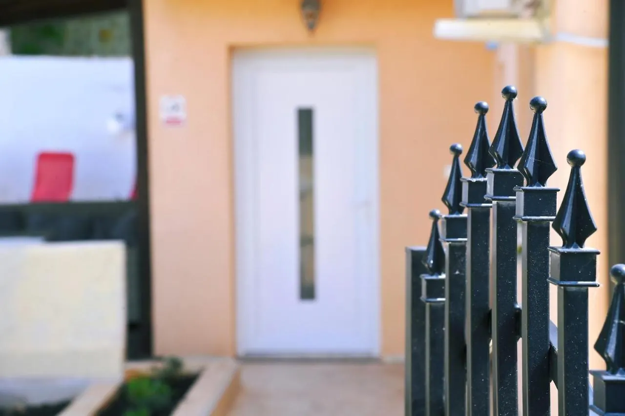 Villa Holiday Home Mumy Gostinjac